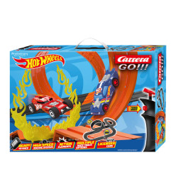 Carrera Go!!! Set de piste et de voiture de course Hot Wheels 4,9 m